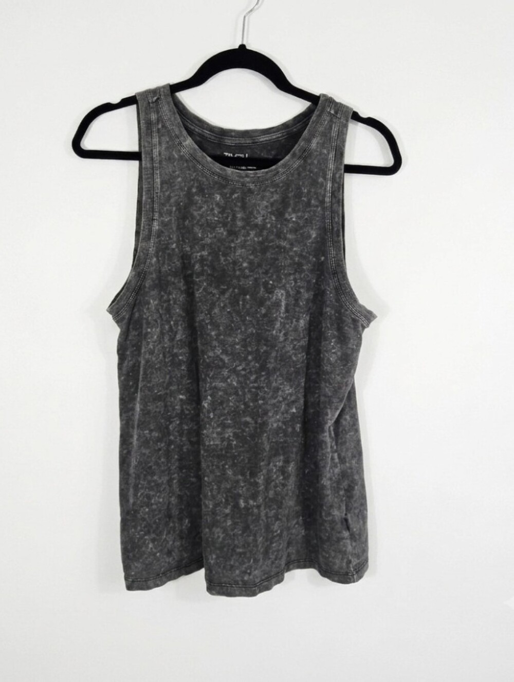 Time and Tru distressed tank